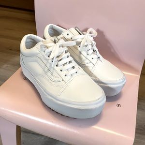 Vans old skool stacked woman’s white platform